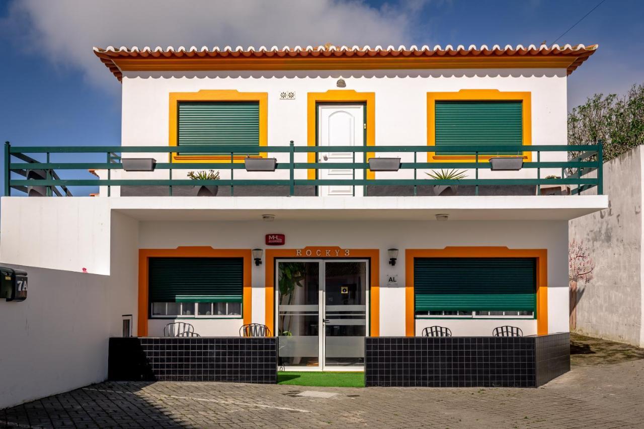 Rocky3 Hostel Angra do Heroismo Exterior photo